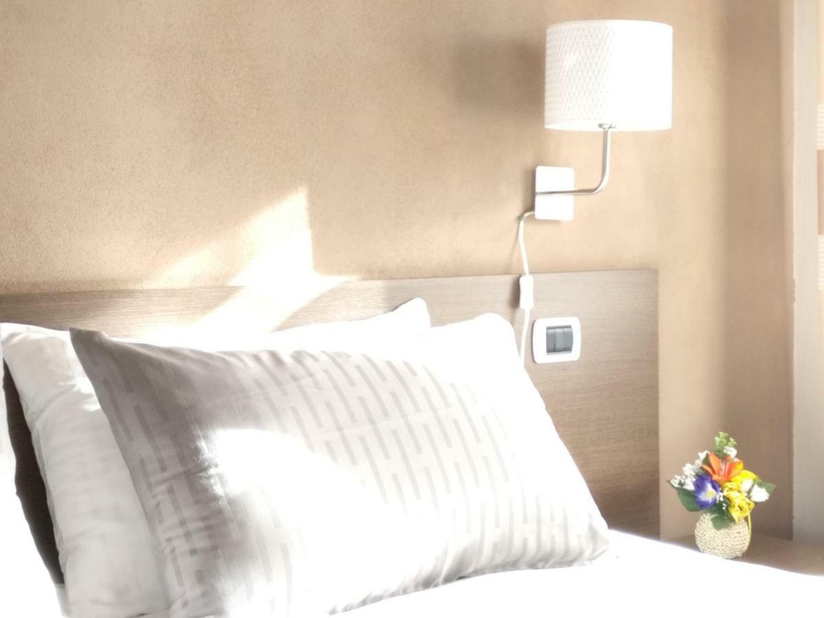 The White Building - Rooms كوسترمانو المظهر الخارجي الصورة